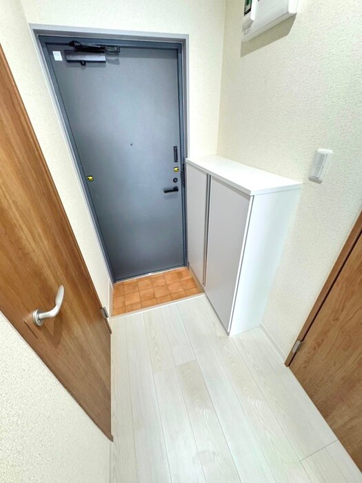 物件内観写真15　(玄関)