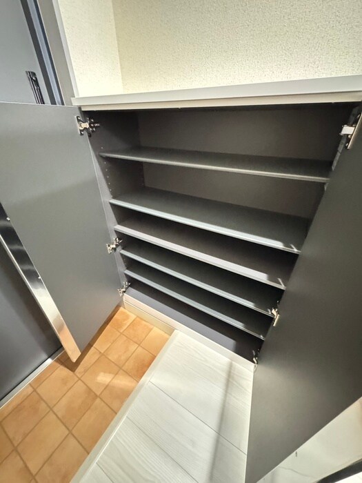 物件内観写真16　(靴箱)