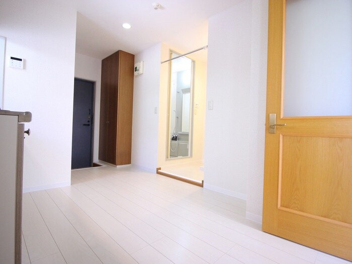 物件内観写真22　(廊下)