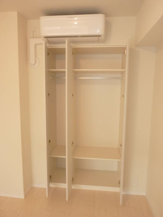 物件内観写真12　(収納)