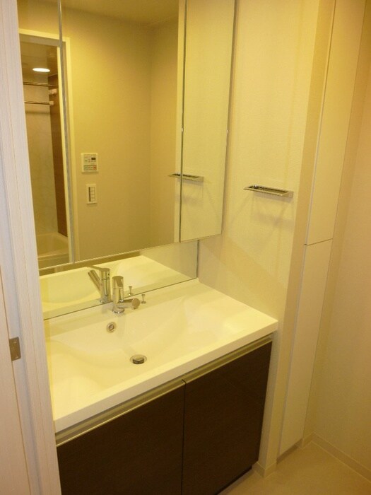 物件内観写真15　(洗面)