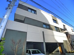 コスモ・ドゥーエ外観写真