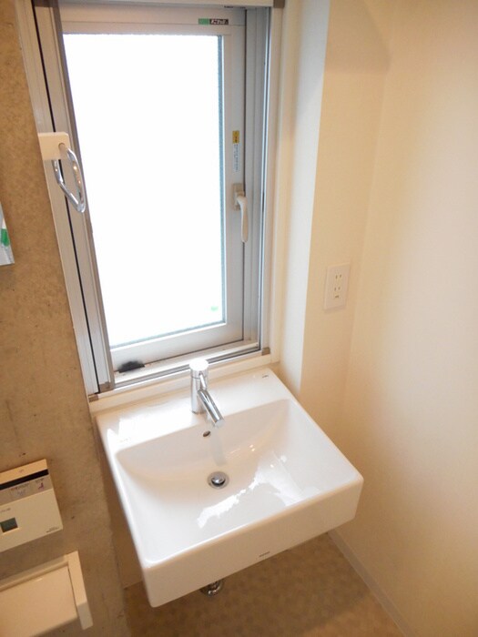 物件内観写真7　(洗面)