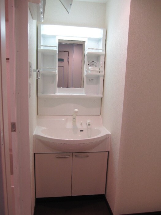 物件内観写真10　(洗面)