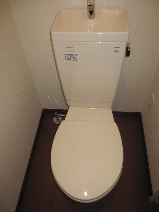 物件内観写真13　(トイレ)