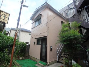 片倉貸家外観写真