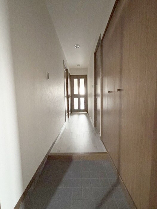 物件内観写真21　(玄関)