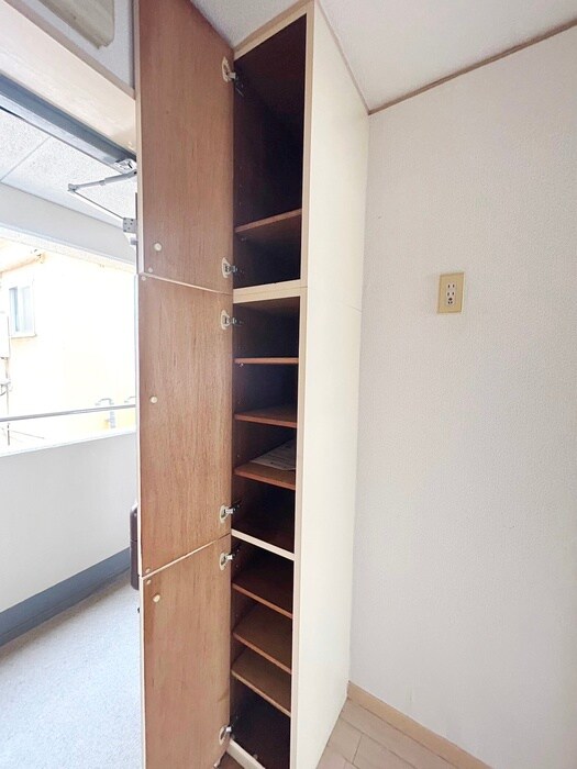 物件内観写真12　(靴箱)