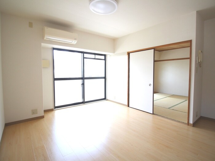 物件内観写真10　(居室)