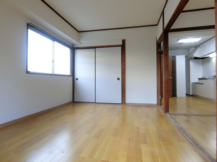 物件内観写真8　(居室)