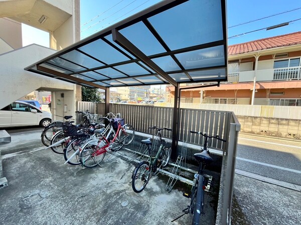 駐輪場