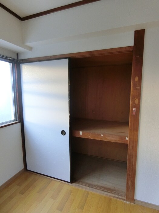 物件内観写真10　(収納)