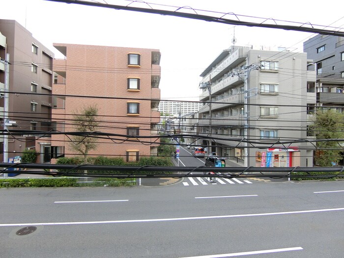 物件内観写真16　(室内からの展望)