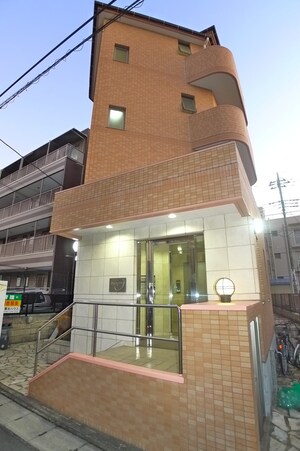 プレストン・コ－ト外観写真