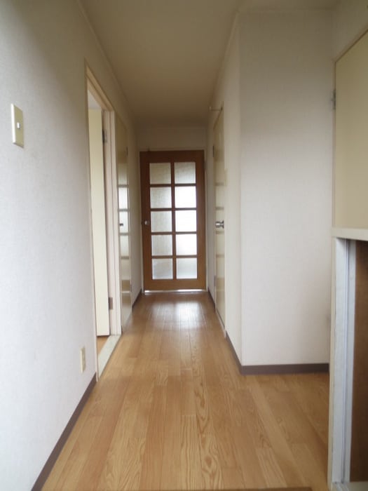 物件内観写真7　(玄関)