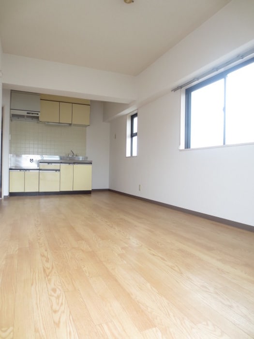 物件内観写真9　(居室)