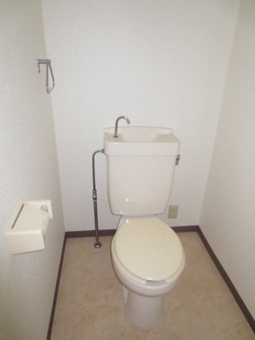 物件内観写真14　(トイレ)