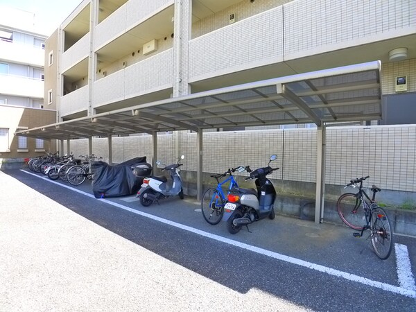駐輪場