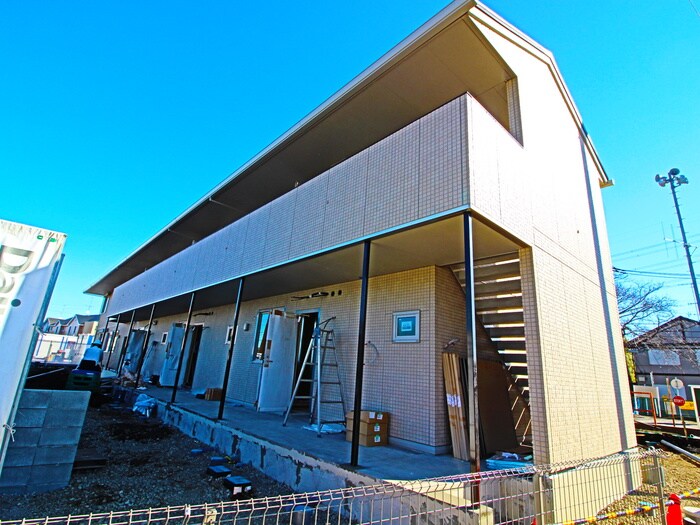 物件外観写真3　(エントランス部分)