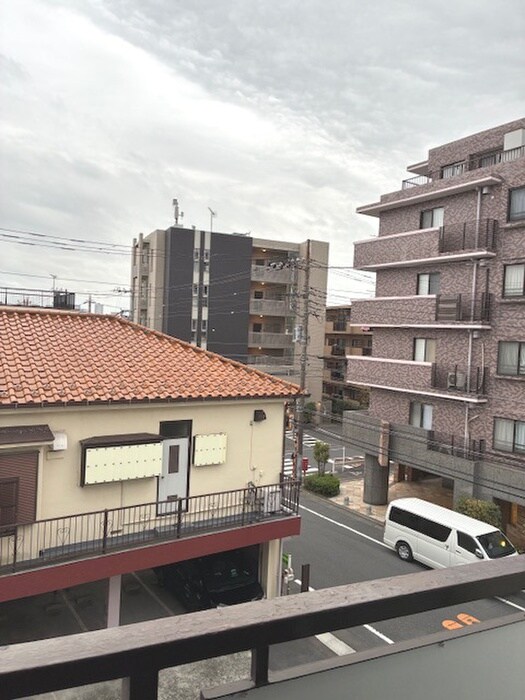 物件内観写真16　(室内からの展望)