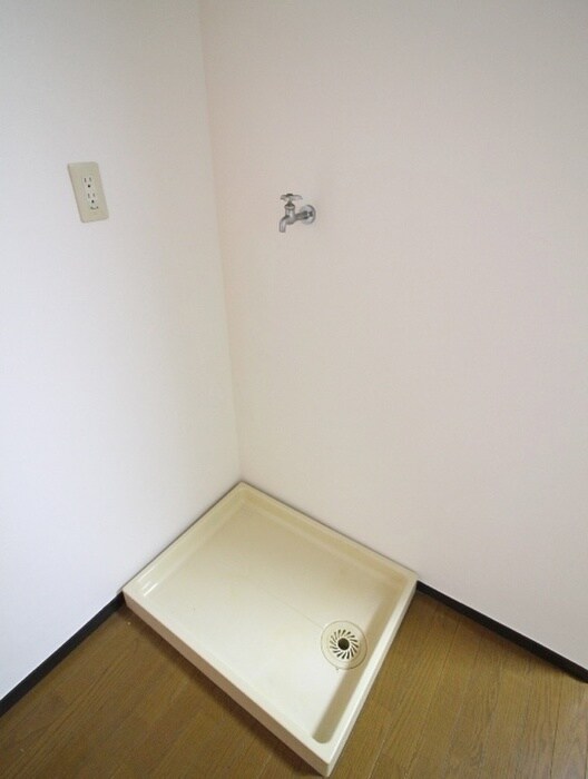 物件内観写真19　(洗濯機置場)