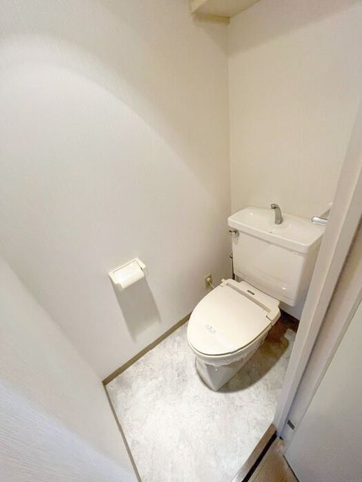 物件内観写真16　(トイレ)