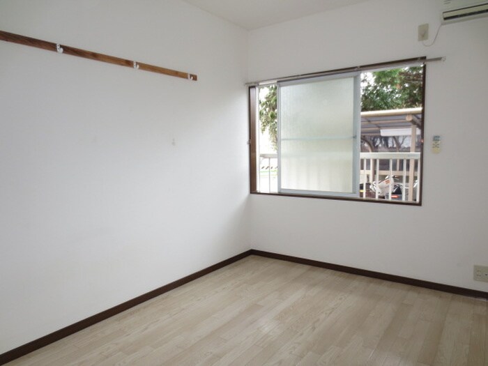 物件内観写真13　(居室)