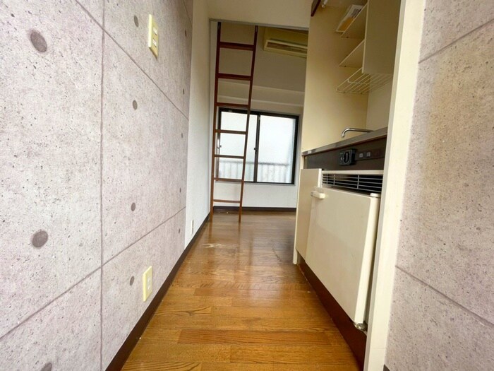 物件内観写真15　(廊下)