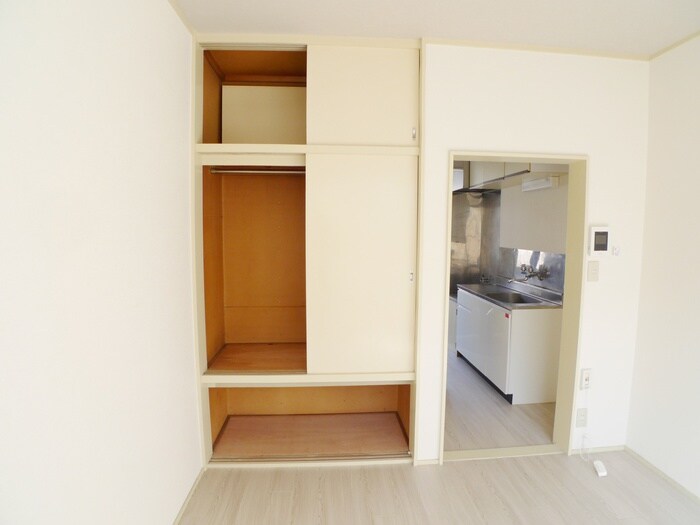 物件内観写真13　(収納)