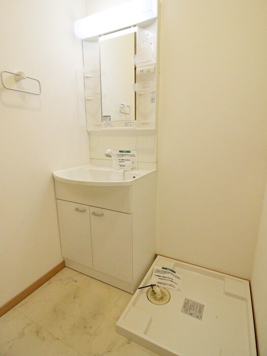 物件内観写真8　(洗面)