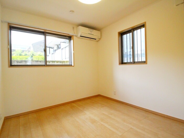 物件内観写真12　(居室)