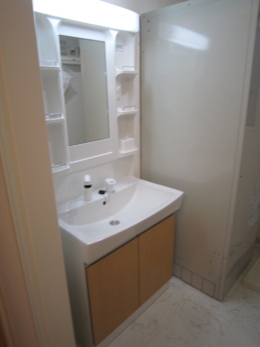 物件内観写真8　(洗面)