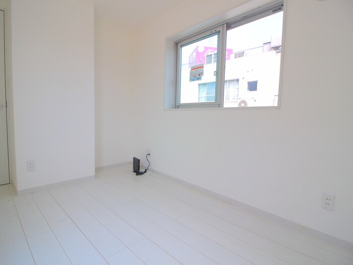 物件内観写真10　(居室)