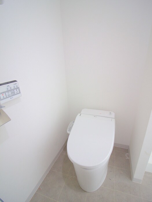物件内観写真16　(トイレ)