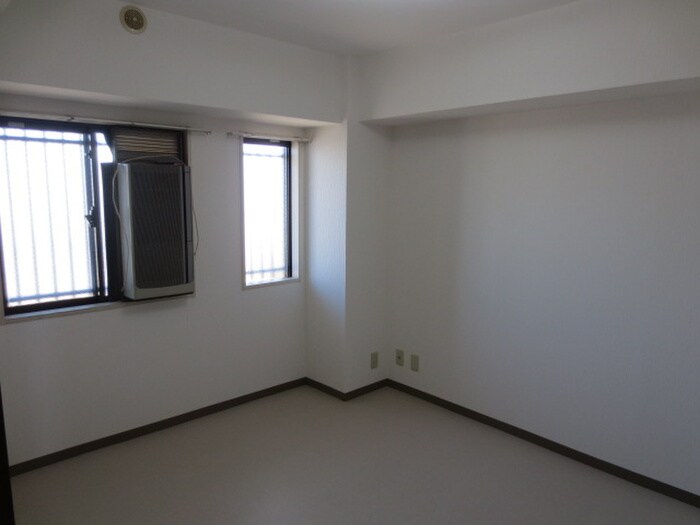 物件内観写真15　(居室)