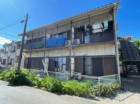 コーポ川尻（西棟）外観写真
