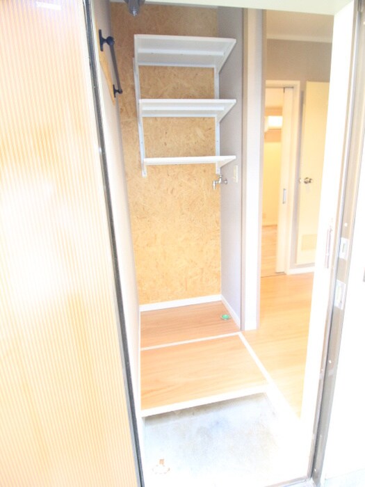 物件内観写真15　(玄関)