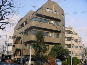 パインヒルガーデン外観写真