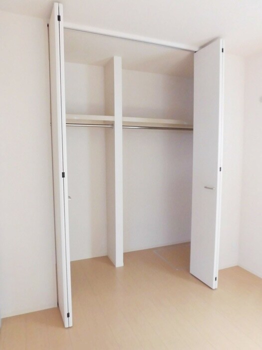 物件内観写真9　(収納)