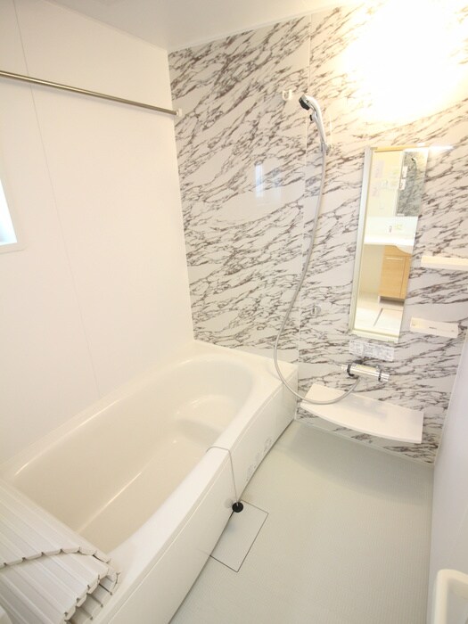 物件内観写真7　(バス／シャワールーム等)