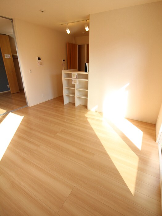 物件内観写真18　(居室)