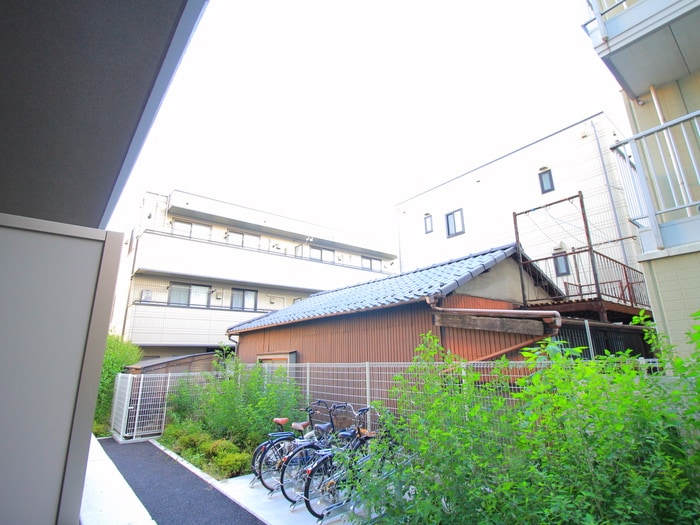 物件内観写真17　(室内からの展望)