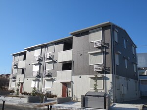 ロイヤルクレスト外観写真