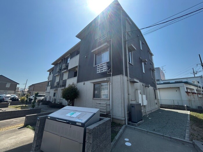 物件外観写真3　(外観写真)