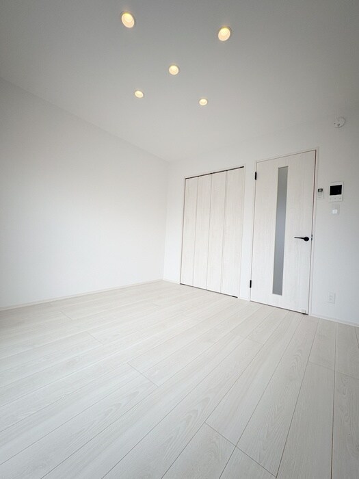 物件内観写真2　(居室)