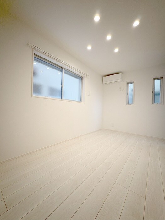 物件内観写真3　(居室)