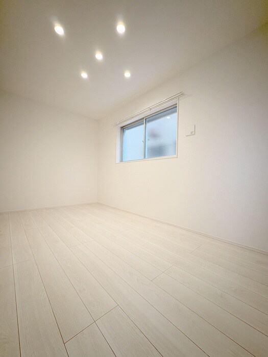 物件内観写真3　(居室)