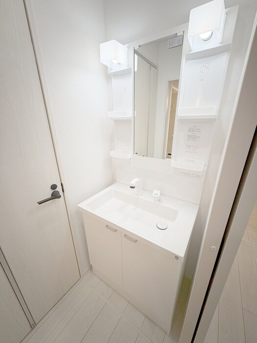 物件内観写真8　(洗面)