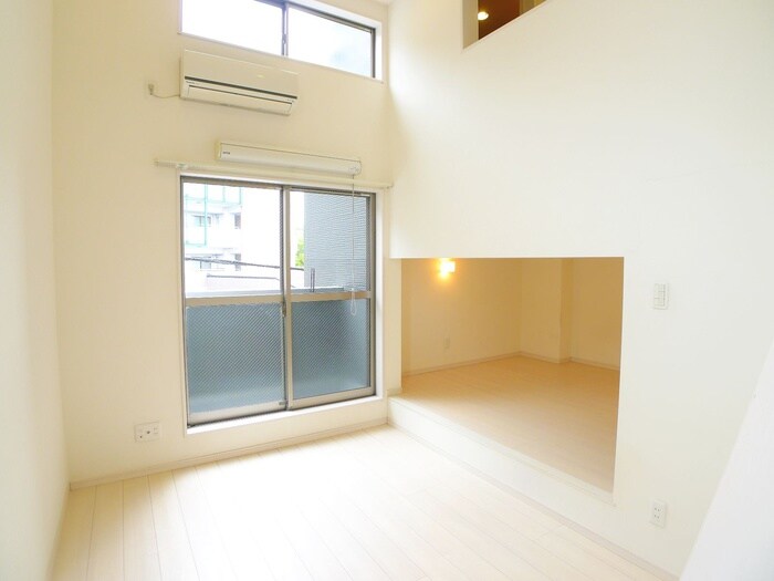 物件内観写真4　(居室)