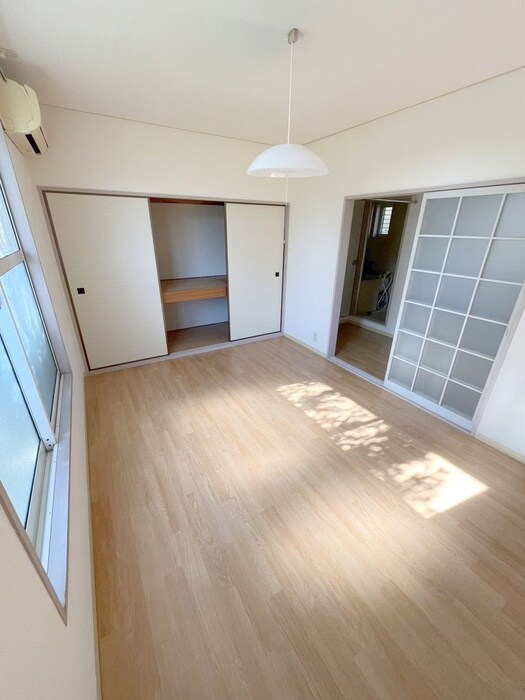 物件内観写真8　(居室)